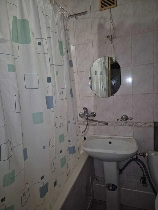 Sale of 1 room in the center $16,000