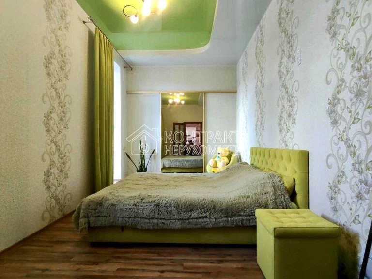 Apartment. Kharkiv, Novooleksandrivska St., 54a k