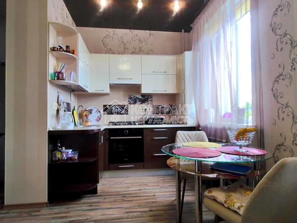 Apartment. Kharkiv, Novooleksandrivska St., 54a k