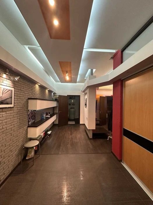 Продам 3-комнатную квартиру в ЖК Феодосиевский