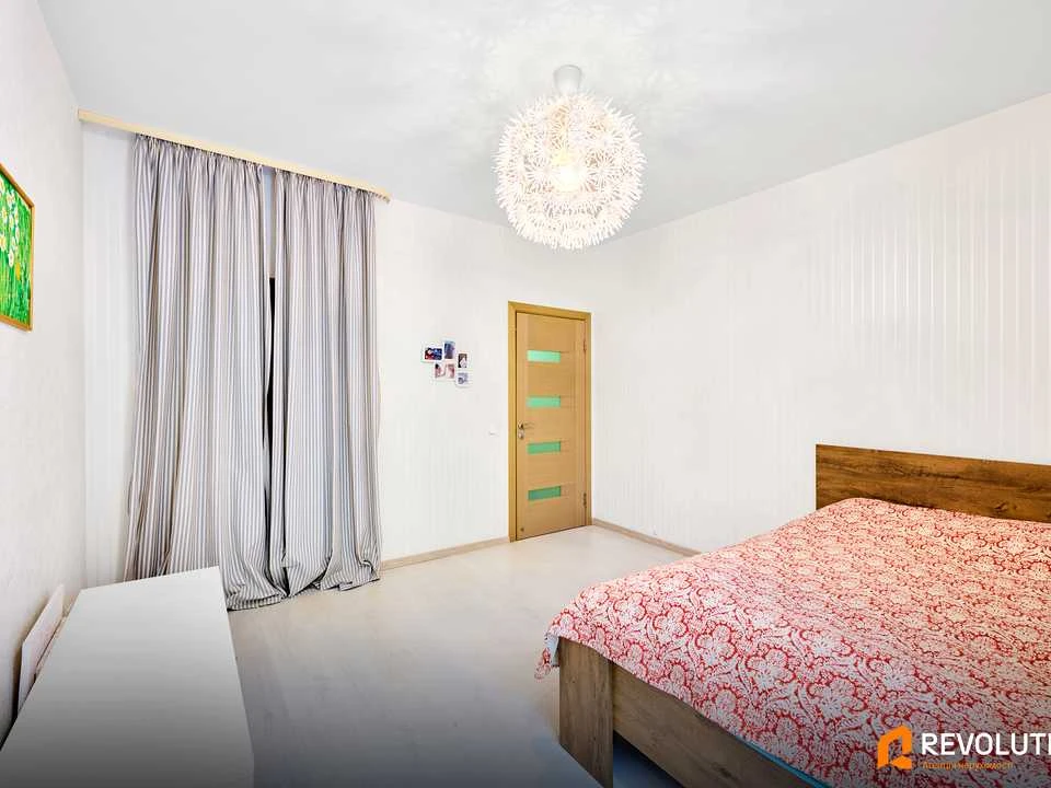 Квартира. Киев, Регенераторная ул., 4к