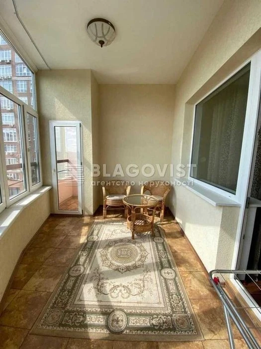 Apartment for sale in the center on Saksaganskoho 121 University B