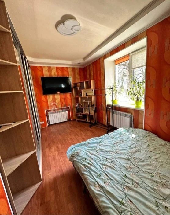 2-room apartment, first floor with basement, Dnipro.rn (CERTIFICATE/WAU
