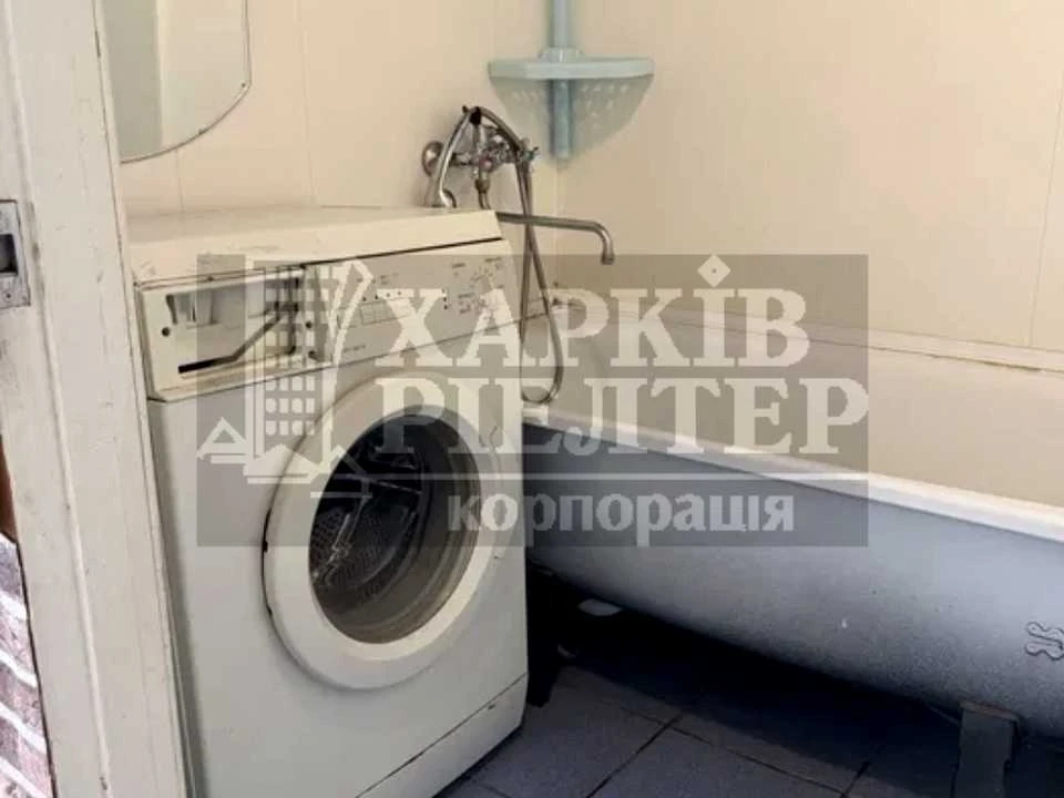 Apartment. Kharkiv, Peremohy Avenue.