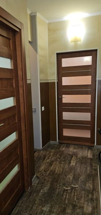 2к.квартира первый этаж с подвалом днепр.рН(СЕРТИФИКАТ/ВАУ