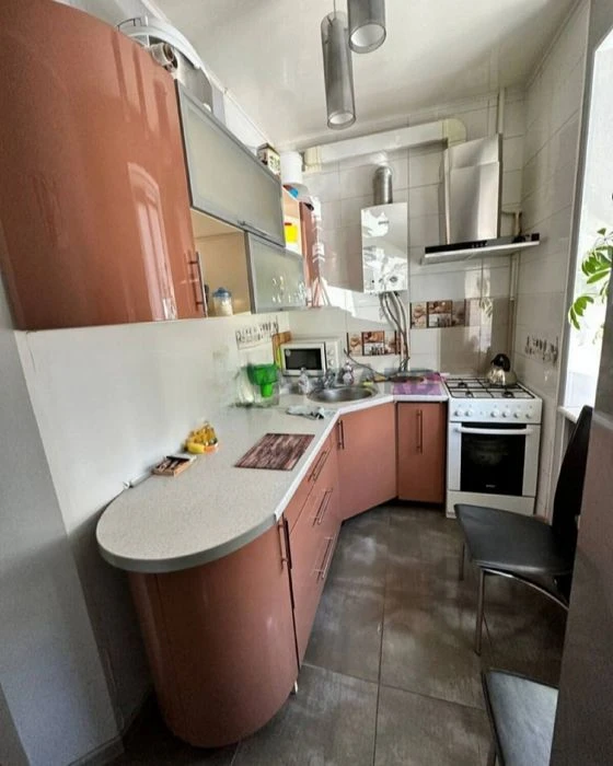 2к.квартира первый этаж с подвалом днепр.рН(СЕРТИФИКАТ/ВАУ