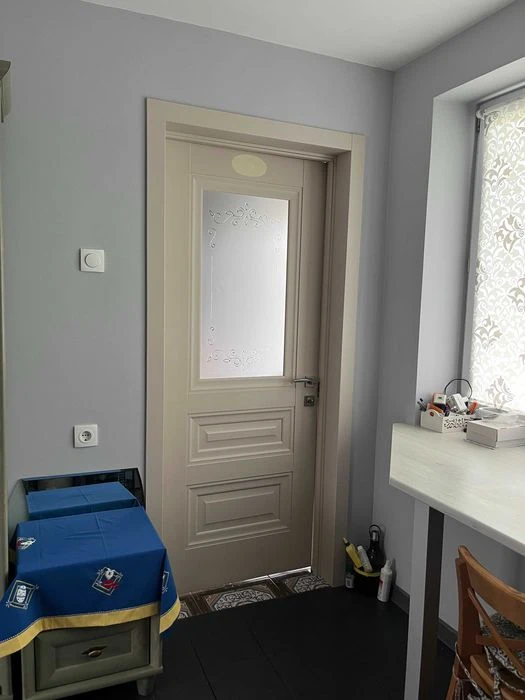 I am selling a house in Vinnytsia.