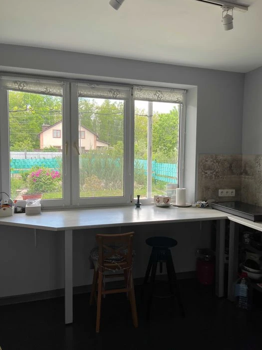 I am selling a house in Vinnytsia.