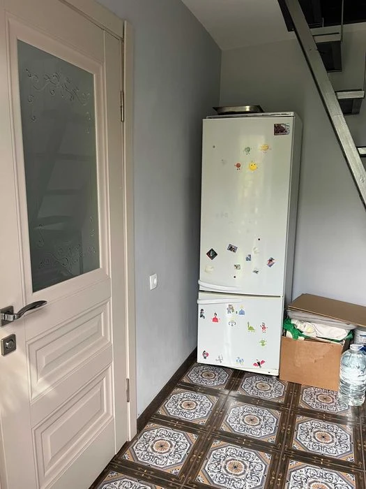 I am selling a house in Vinnytsia.