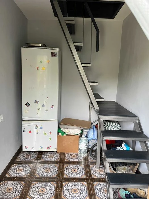 I am selling a house in Vinnytsia.