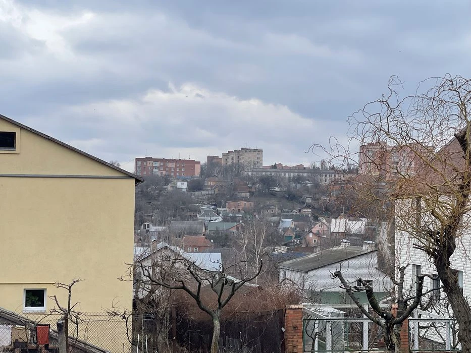 Продається будинок з дикого зрубу під розбір