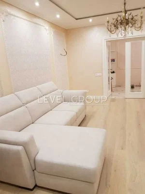 2 кімнатна квартира 80 м. кв. в ЖК Сонячна брама вул Юлії Зд