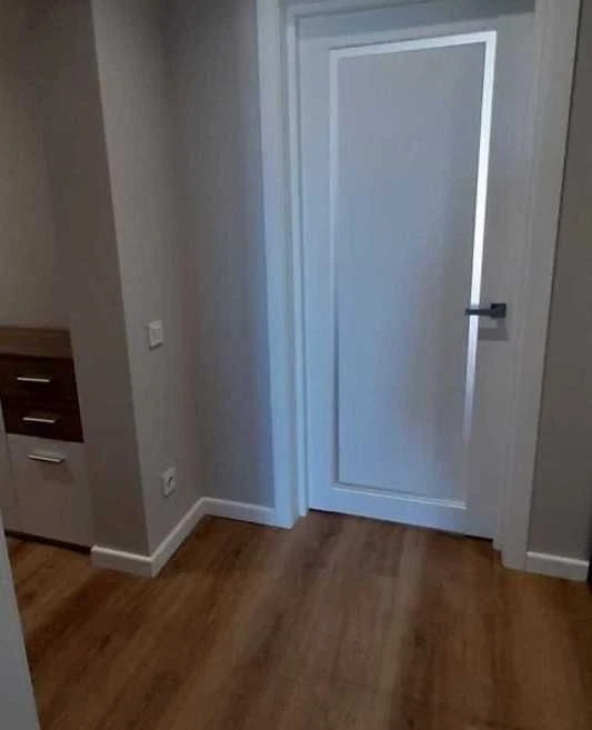 3-кімнатна квартира 74 м² з євроремонтом . Район 1-ї міської