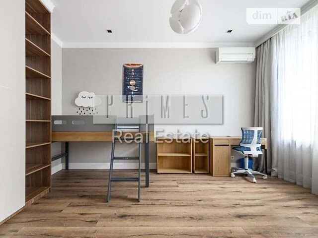 Продаж 3к квартири 82 кв. м на вул. Андрія Верхогляда 15 • I
