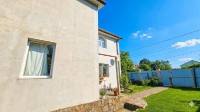 Relevant! House 2 floors 10 acres + guest house! Ul. Zoryana! S
