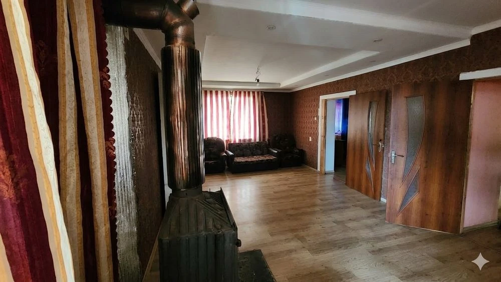 Relevant! House 2 floors 10 acres + guest house! Ul. Zoryana! S