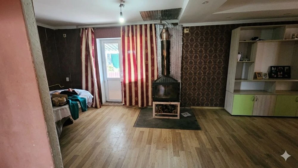Relevant! House 2 floors 10 acres + guest house! Ul. Zoryana! S