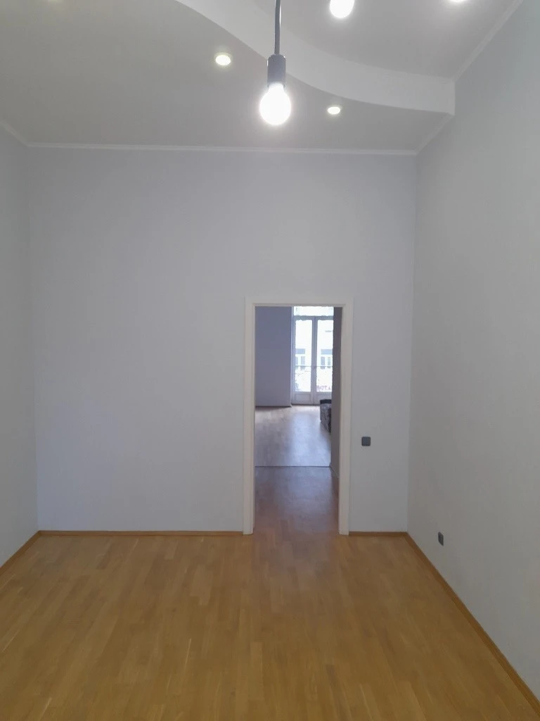 Sale of a 5-room apartment of 225 m², Saksaganskogo Street, 28