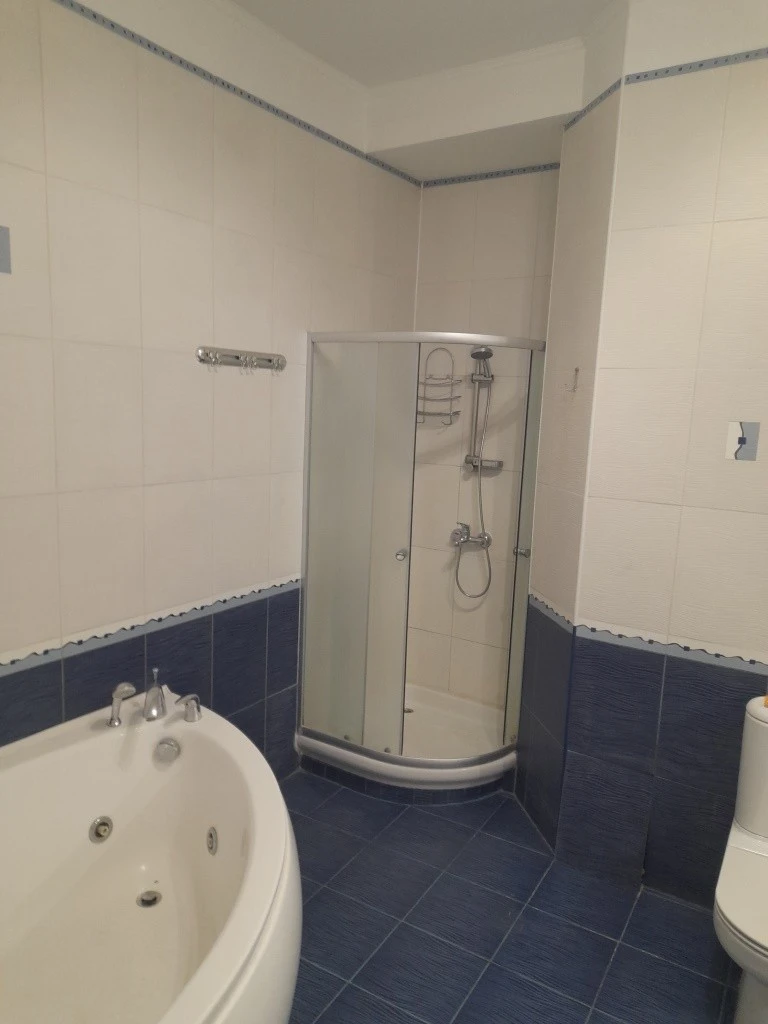 Sale of a 5-room apartment of 225 m², Saksaganskogo Street, 28