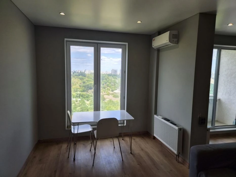I am selling a two-room apartment.