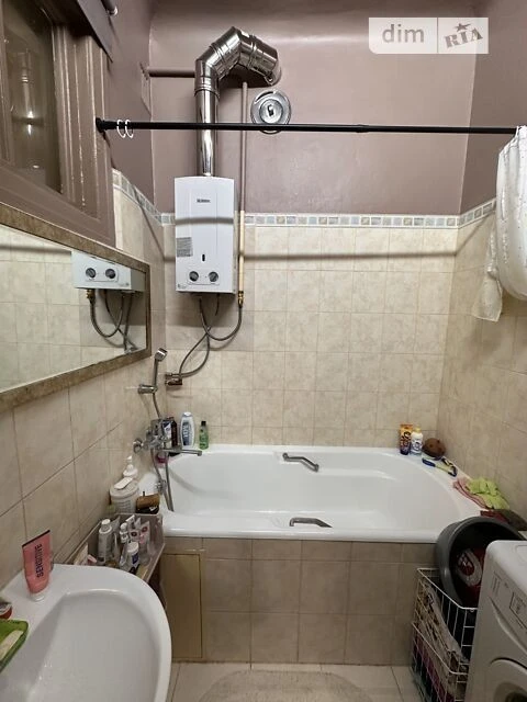 Sale of 2-room apartment 51 sq. m on Beresteyskyi Avenue 77/1 • I