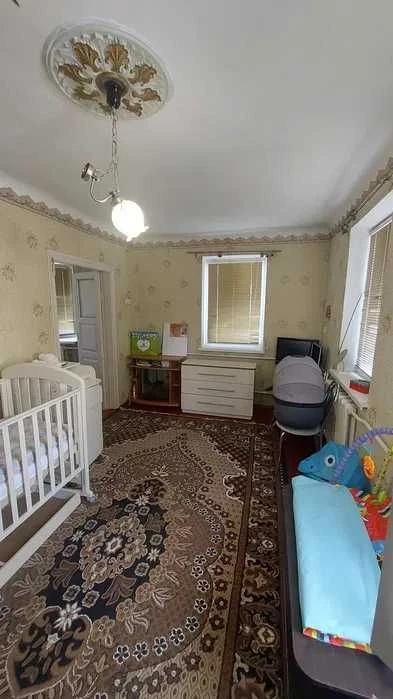 Sale of part of a house in the Zavodsky district on Uchitel Street