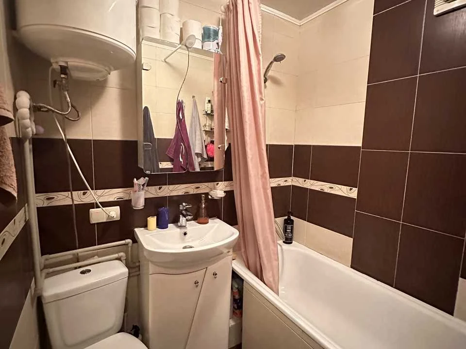 Apartment. Kyiv, Mykola Mikhnovsky Blvd. (Friendship of Peoples)