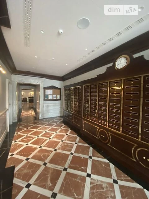 Продаж 3к квартири 223 кв. м на просп. Оболонський 26 • ID 3