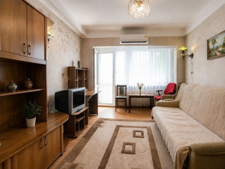 For sale 1 room, 40.9 m², Ushynskogo 26, Solomyanka, Sevastopol