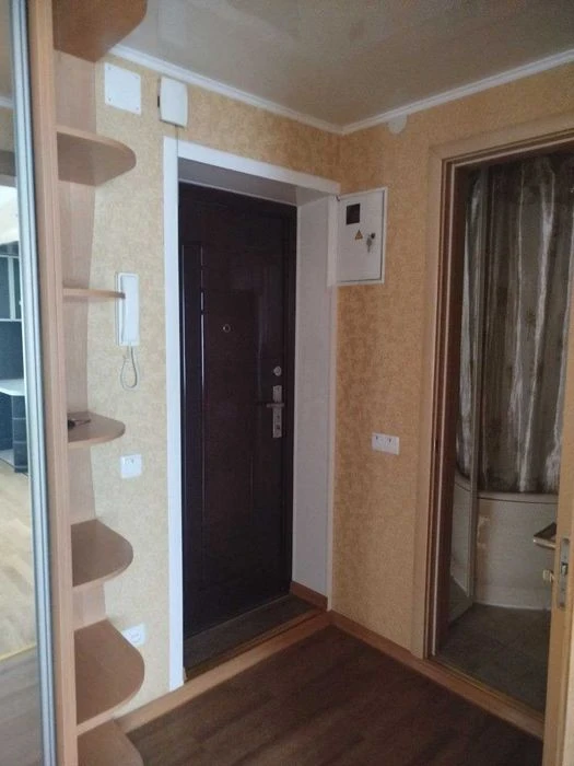 Продам 2-комнатную квартиру