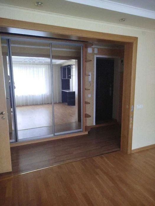 Продам 2-комнатную квартиру