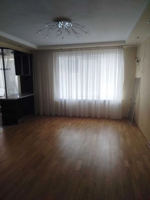 Продам 2-комнатную квартиру