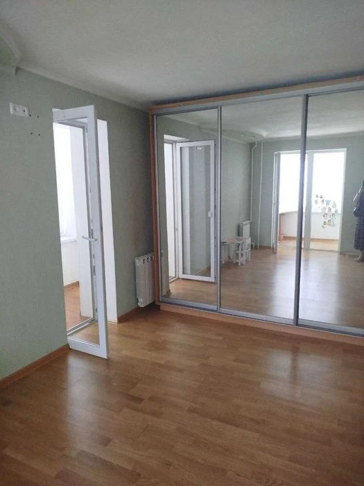 Продам 2-комнатную квартиру
