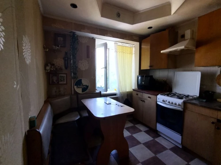 Продаж 1 кім кв вул. Байди-Вишневецького (Осиповського),3Б В