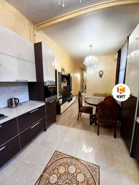 2 rooms, 92 sq. m., Center, Autonomous heating (Constitution Square metro station)