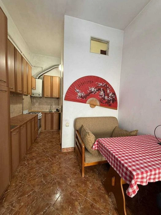 Продажа 2 ком квартиры - 62м2, жилое состояние, ул. Замарстине