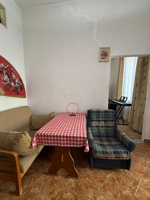 Продажа 2 ком квартиры - 62м2, жилое состояние, ул. Замарстине