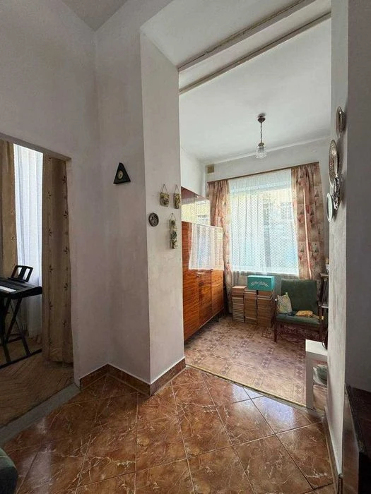 Продажа 2 ком квартиры - 62м2, жилое состояние, ул. Замарстине