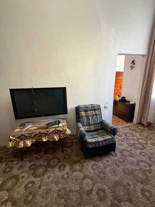 Продажа 2 ком квартиры - 62м2, жилое состояние, ул. Замарстине