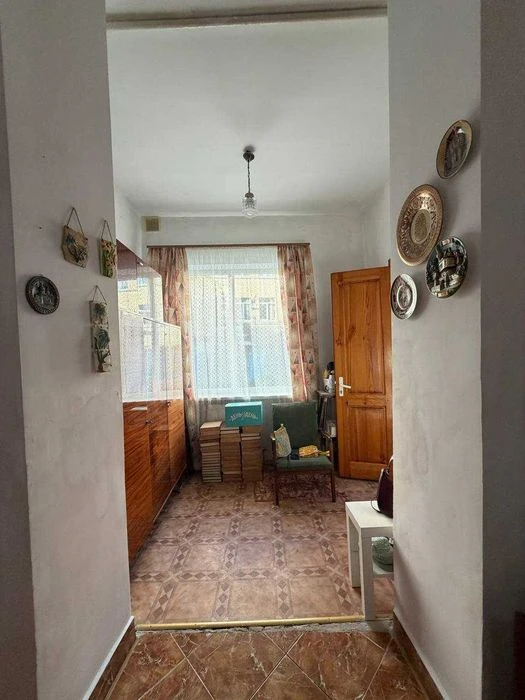 Продажа 2 ком квартиры - 62м2, жилое состояние, ул. Замарстине