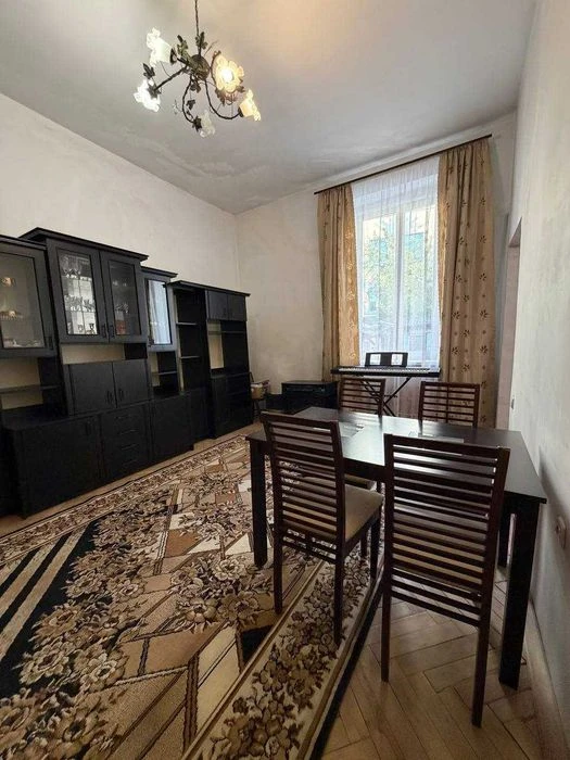 Продажа 2 ком квартиры - 62м2, жилое состояние, ул. Замарстине
