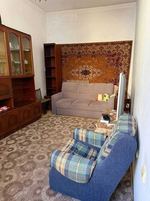 Продажа 2 ком квартиры - 62м2, жилое состояние, ул. Замарстине