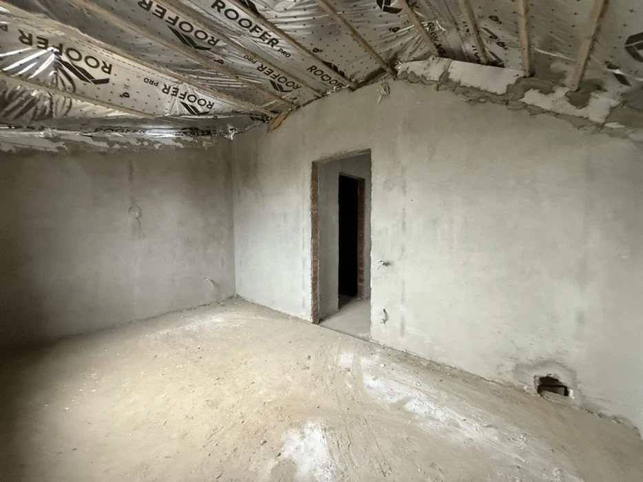 New Gated Complex Duplex in a top location