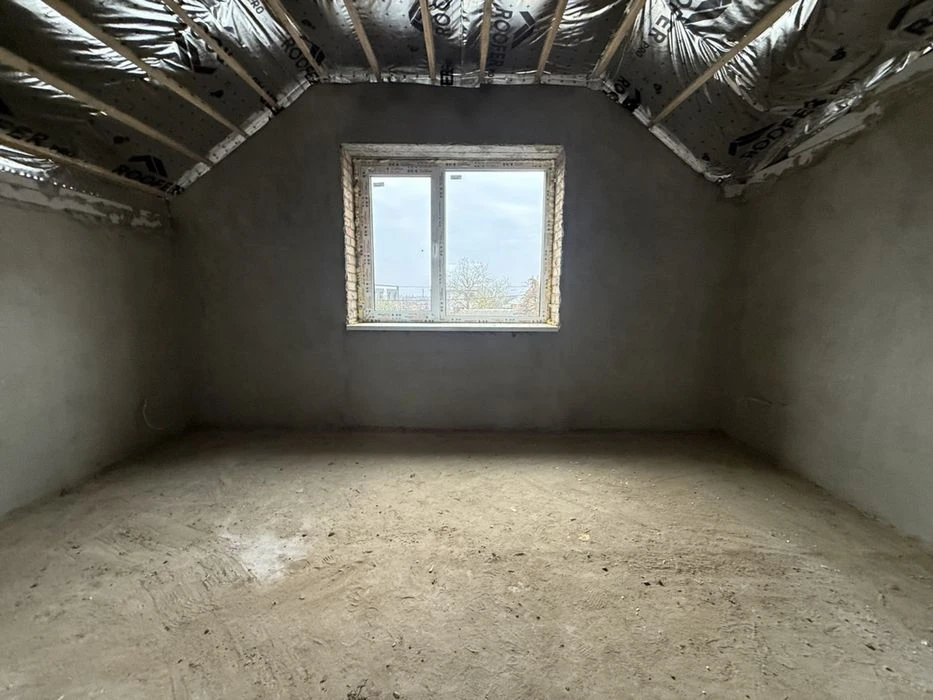 New Gated Complex Duplex in a top location
