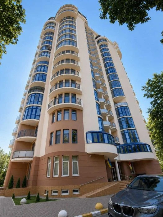 Продам роскошную 3-квартиру в Мукачевском пров/Музкомедия/М