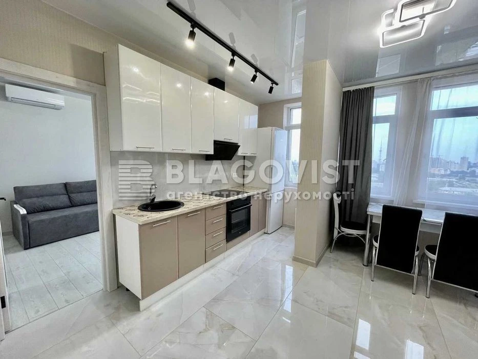 2-room apartment for sale, metro station Nyvky, Shcherbakivskoho 52,