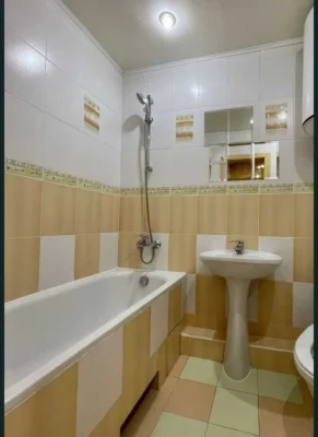 Продажа 1-комнатной квартиры с ремонтом и мебелью на ул. Кол