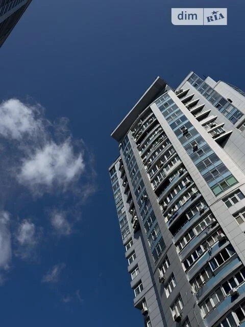 Sale of 1-room apartment 142.5 sq. m on Mykola Ushakova Street • ID 3