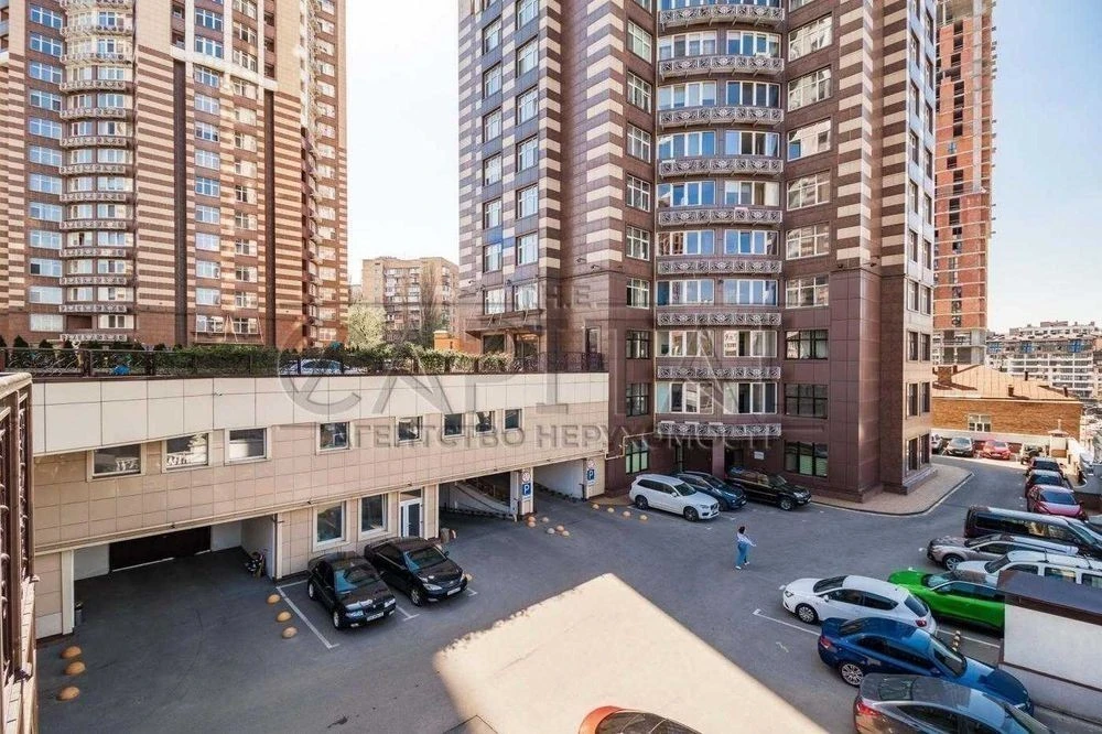 Apartment for sale, st. Hlubochytskaya, residential complex Pokrovsky posad, Luk