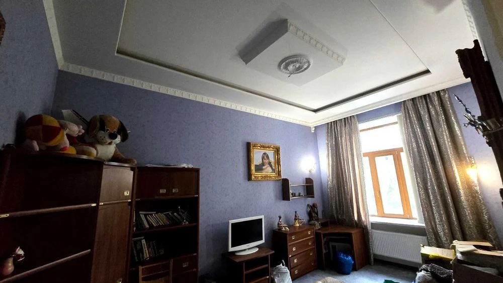 Продам 4-комнатную квартиру в Приморском районе с АГВ. Просп